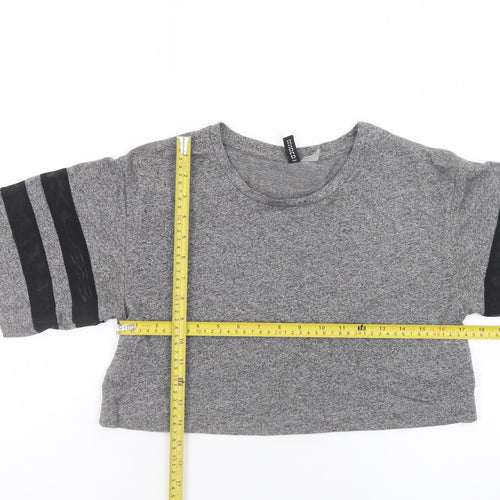 H&M Divided Women’s Grey Cropped Jersey T-Shirt Size S