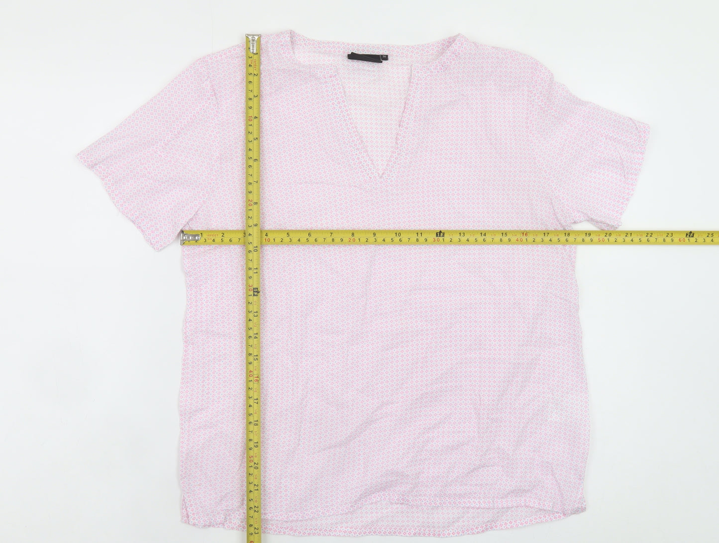 b.young Women's Pink Geometric Short Sleeve V-Neck Blouse Size 8