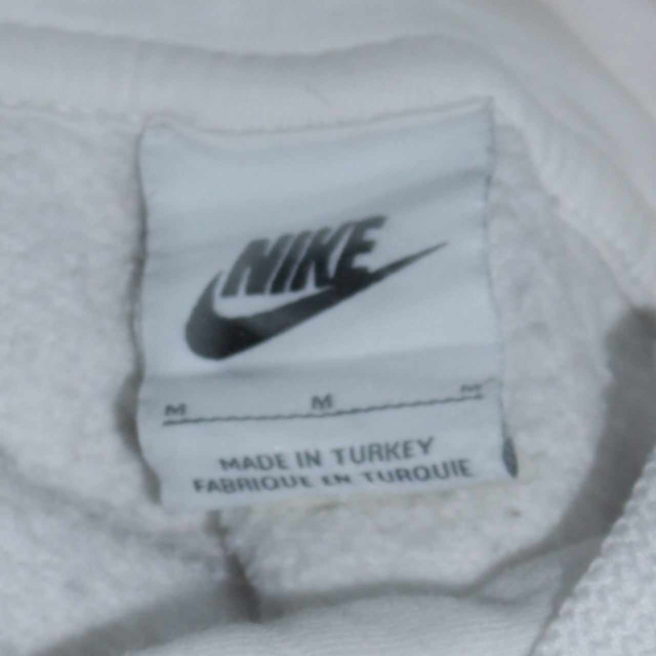 Nike Men's White Pullover Hoodie M Sports Graphic Fleece