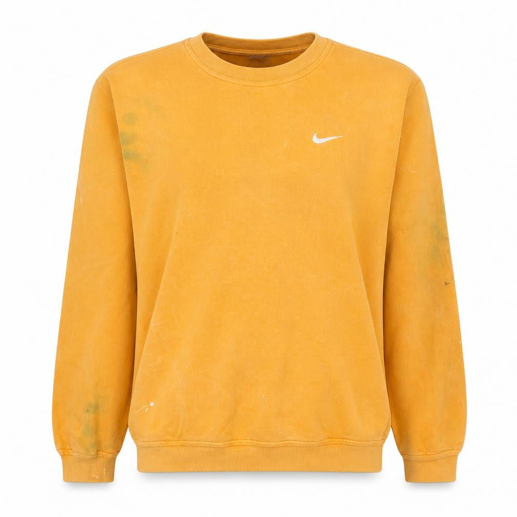 Front view of Nike women’s yellow crew neck pullover sweatshirt m