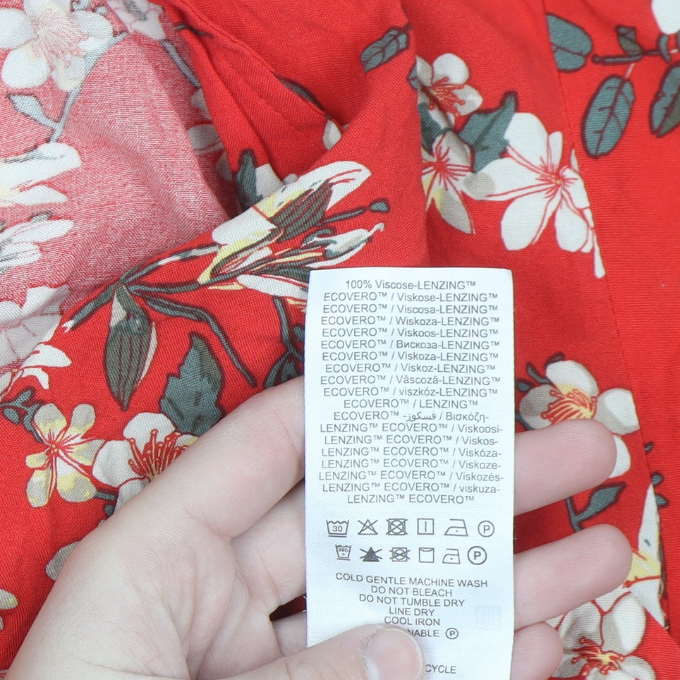 Vero Moda Women's Red Floral Cropped Blouse Size L