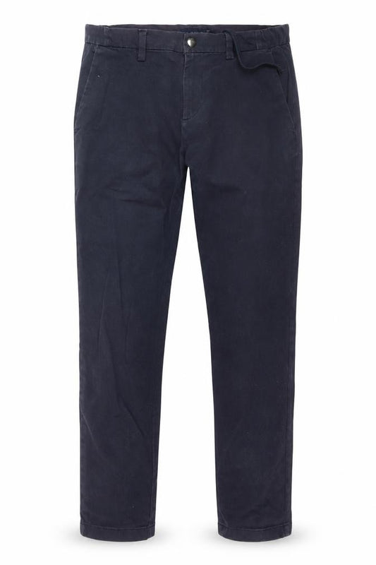 Front view of Netplay Men's Black Straight Leg Jeans, size 34, Regular Fit Cotton Blend