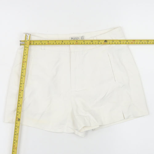 Stradivarius Women’s White Chino Shorts UK 8 Cotton Blend