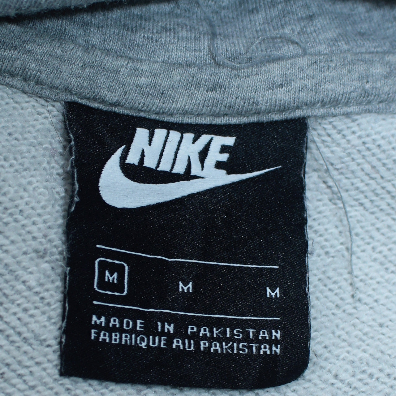 Nike Men's Grey Pullover Hoodie M Regular Fit Sportswear