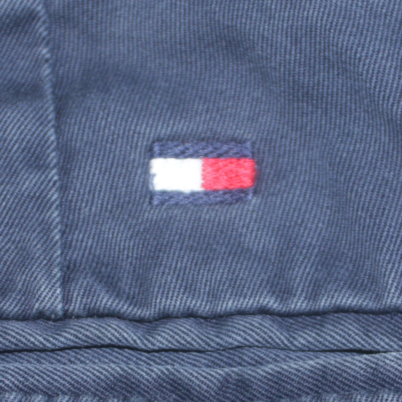 Tommy Hilfiger Men’s Blue Chino Shorts Size L Pleated Cotton