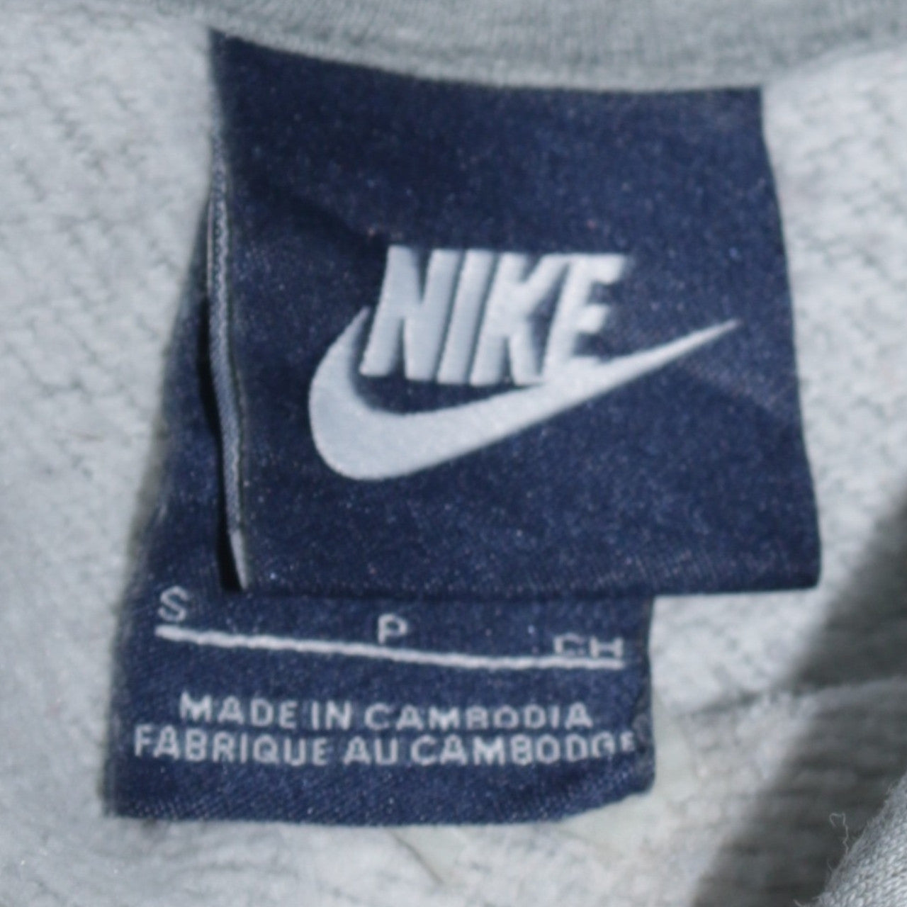 Nike Men's Grey Pullover Hoodie Small Logo Graphic Sweatshirt