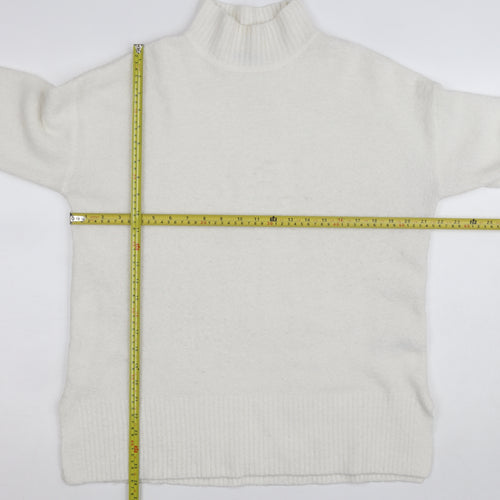 Dunnes Stores Women’s White Roll Neck Knit Jumper Size S