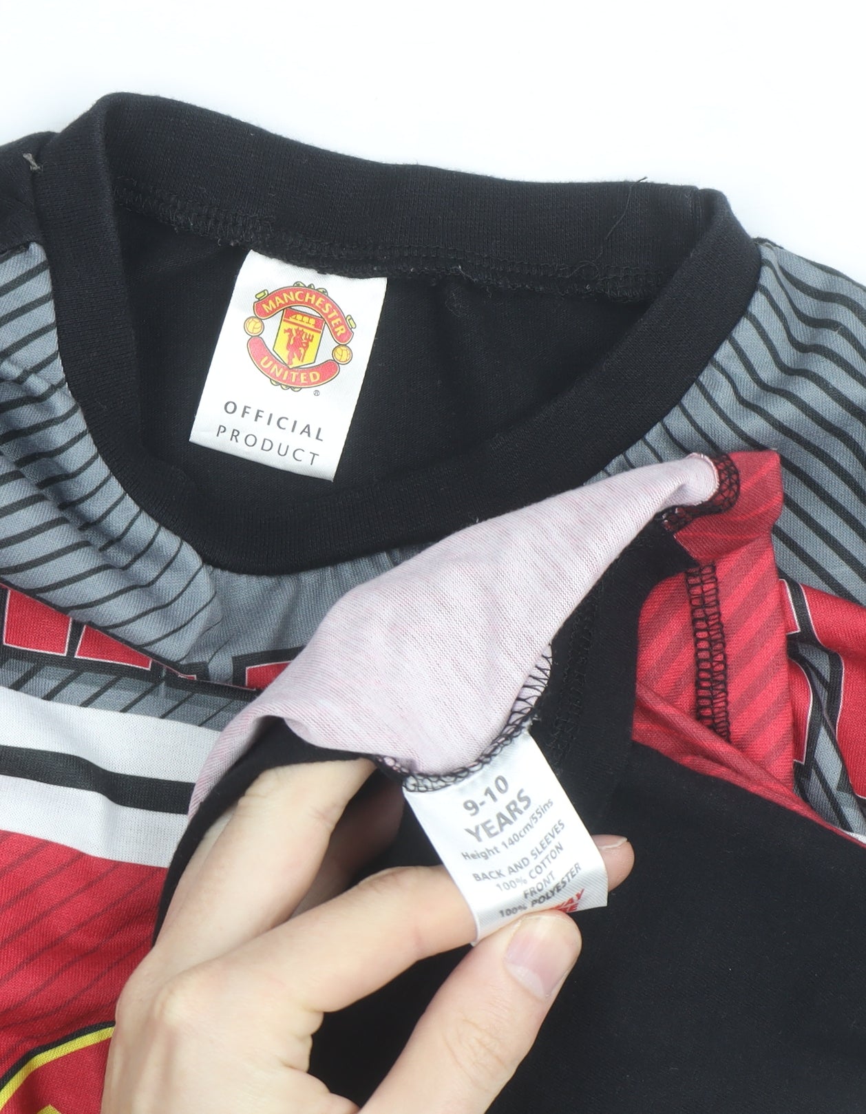 Manchester United Boys Red Long Sleeve Football T-Shirt 9-10 Years