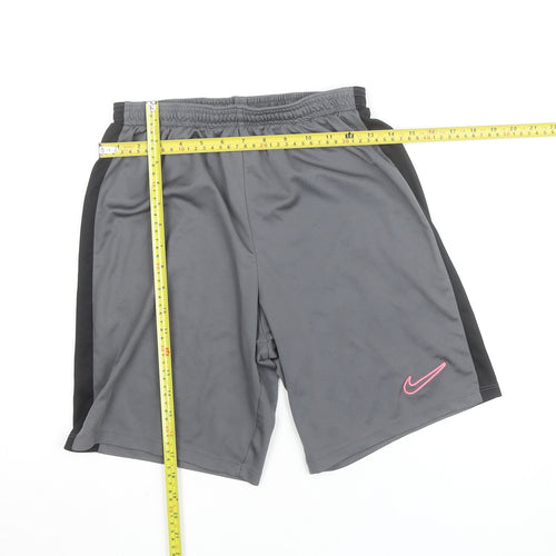 Nike Boys Grey Dri-FIT XL Athletic Shorts with Elastic Waist