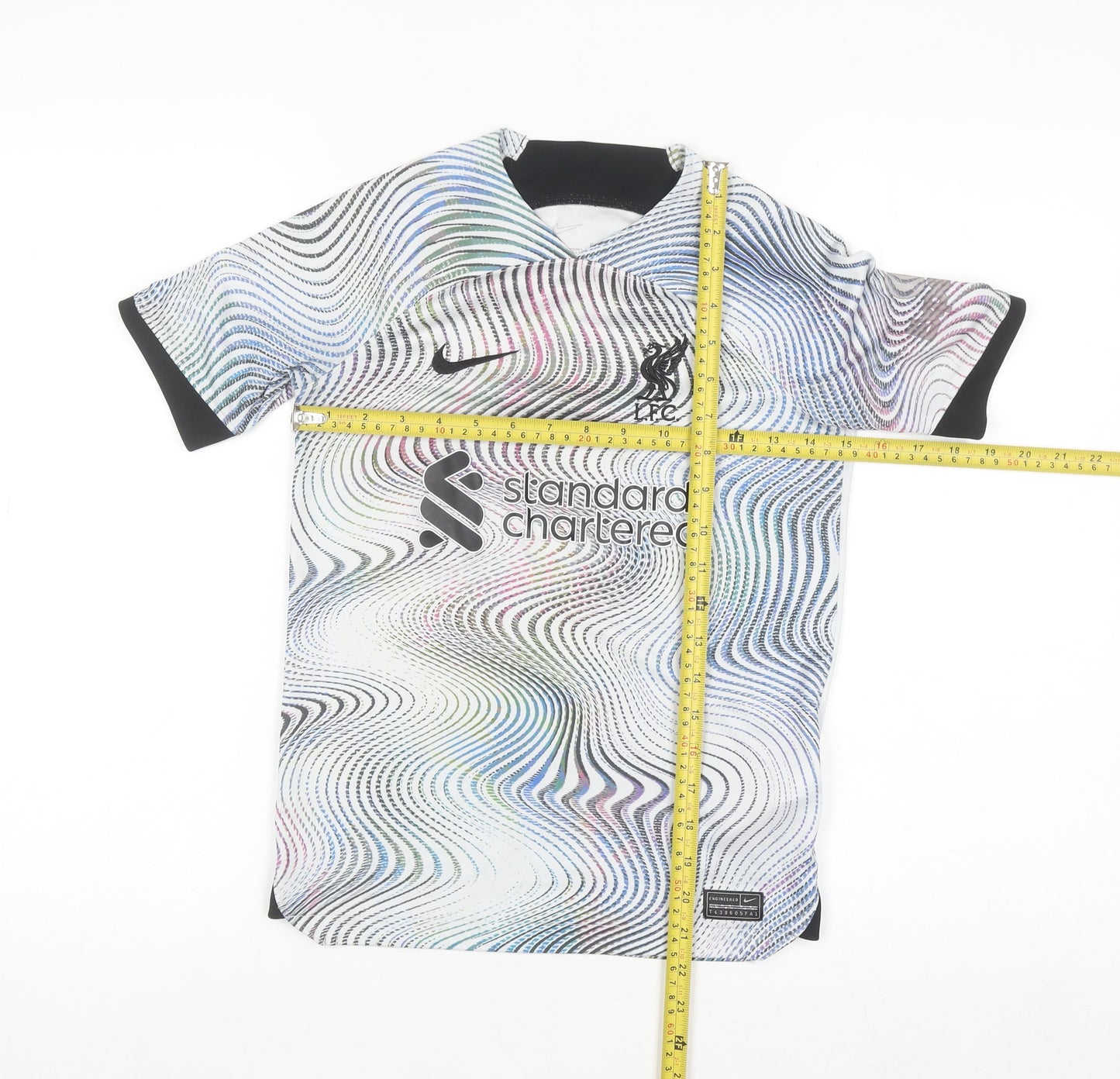 Nike Boys Liverpool FC Multicoloured Football T-Shirt Size 11-12 Years