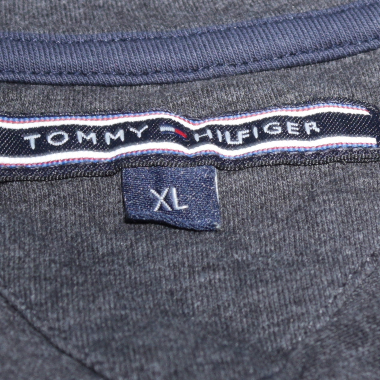 Tommy Hilfiger Men's Grey Long Sleeve V-Neck T-Shirt XL