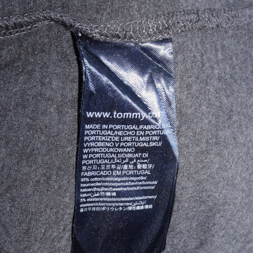 Tommy Hilfiger Men's Grey Long Sleeve V-Neck T-Shirt XL