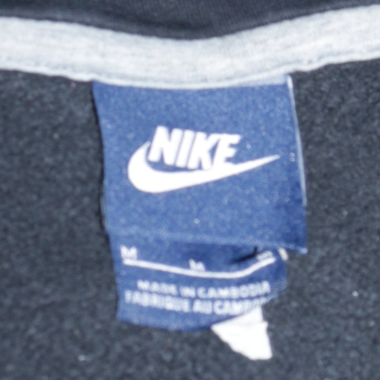 Nike Men's Black Pullover Hoodie M Regular Fit Fleece Sportswear