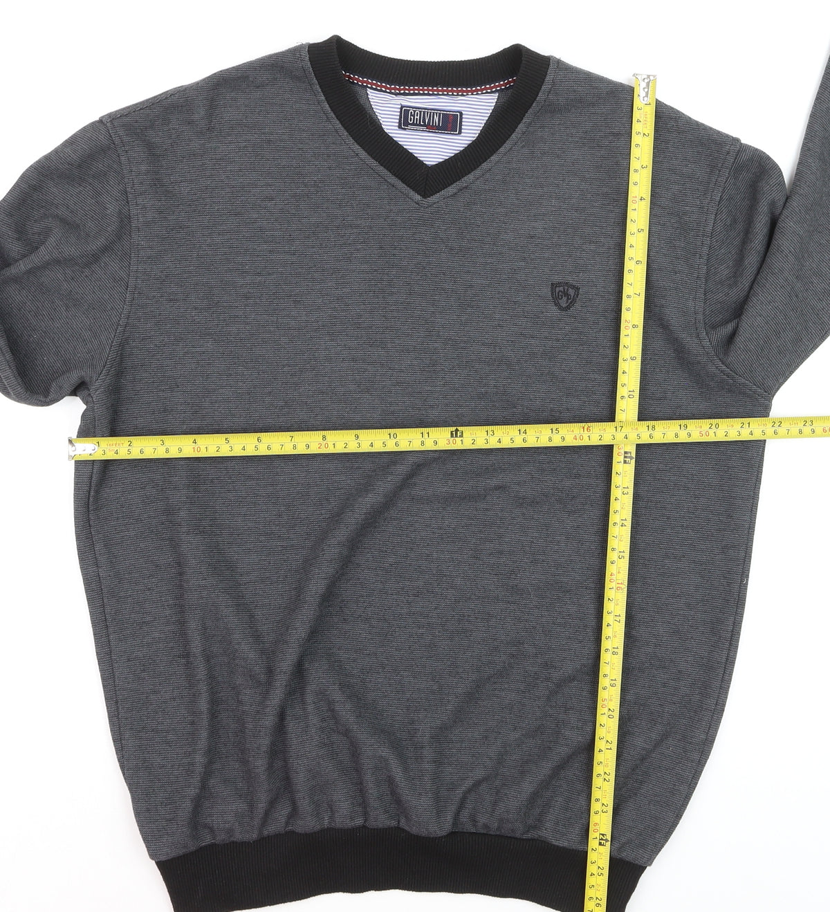 Close-up detail of Galvini men’s grey xl v-neck jumper casual knitwear