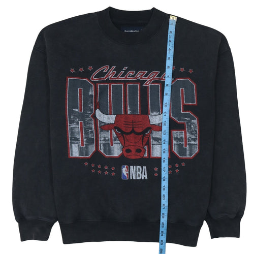 Abercrombie & Fitch Women Black Chicago Bulls Oversized Sweatshirt S