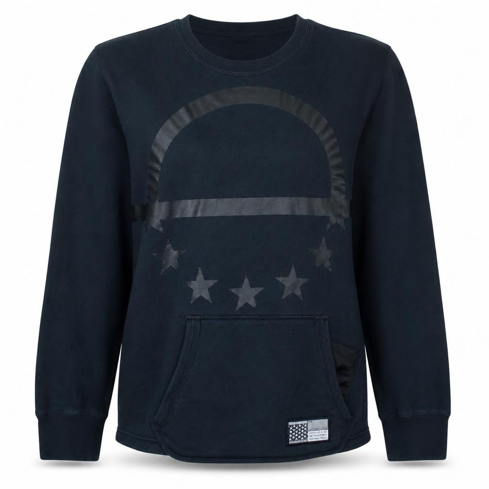 Front view of Nike Women Black Medium Graphic Crew Neck Pullover Sweatshirt