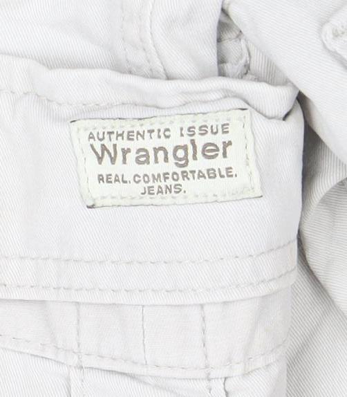 Wrangler Men's Beige Cargo Shorts Size 44 Cotton Casual