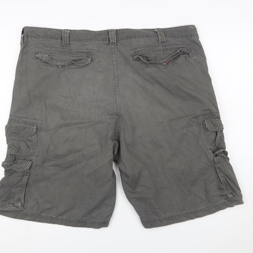 Lee Dungarees Men's Grey Cargo Shorts Size 42 Cotton Casual