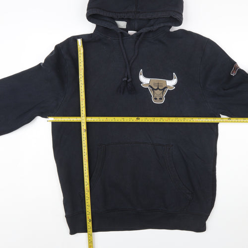 Mitchell & Ness Men’s Black L Pullover Hoodie Chicago Bulls Graphic
