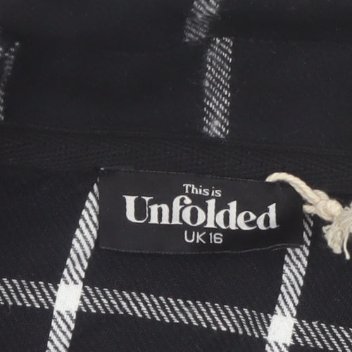 This is Unfolded Women's Black Check Flannel Pyjama Top UK 16
