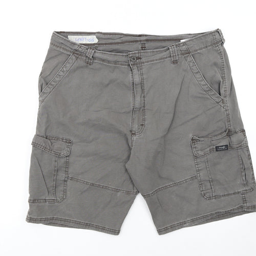 Wrangler Men's Grey Cargo Shorts Size 42 Regular Fit Cotton Blend