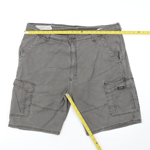 Wrangler Men's Grey Cargo Shorts Size 42 Regular Fit Cotton Blend