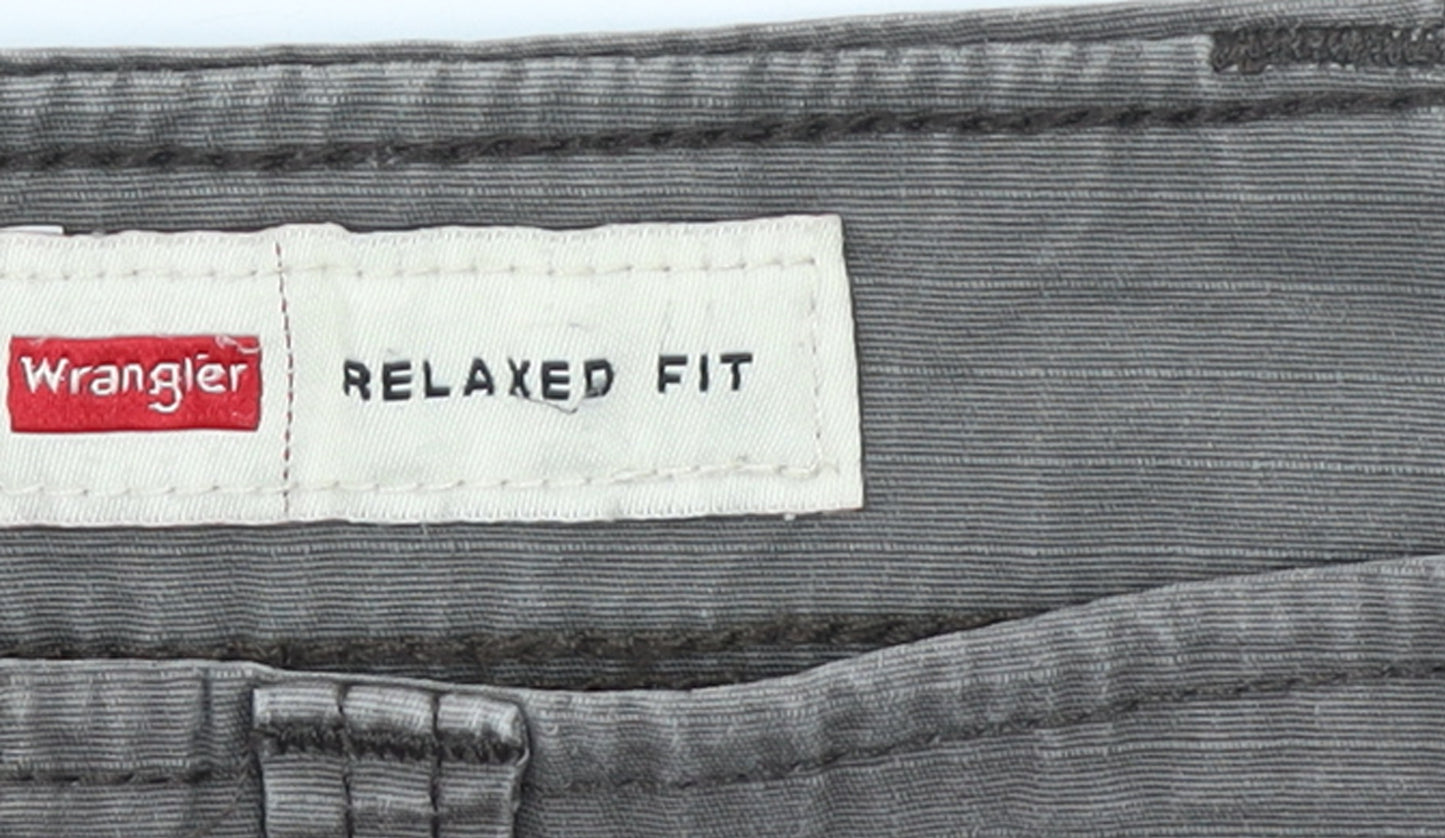 Wrangler Men's Grey Cargo Shorts Size 44 Relaxed Fit Cotton