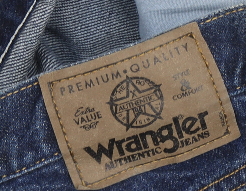 Wrangler Men's Blue Straight Leg Classic Fit Denim Jeans 32x32