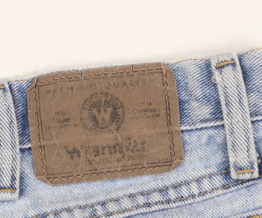 Wrangler Men's Blue Denim Mid Rise Regular Fit Chino Shorts Size 40