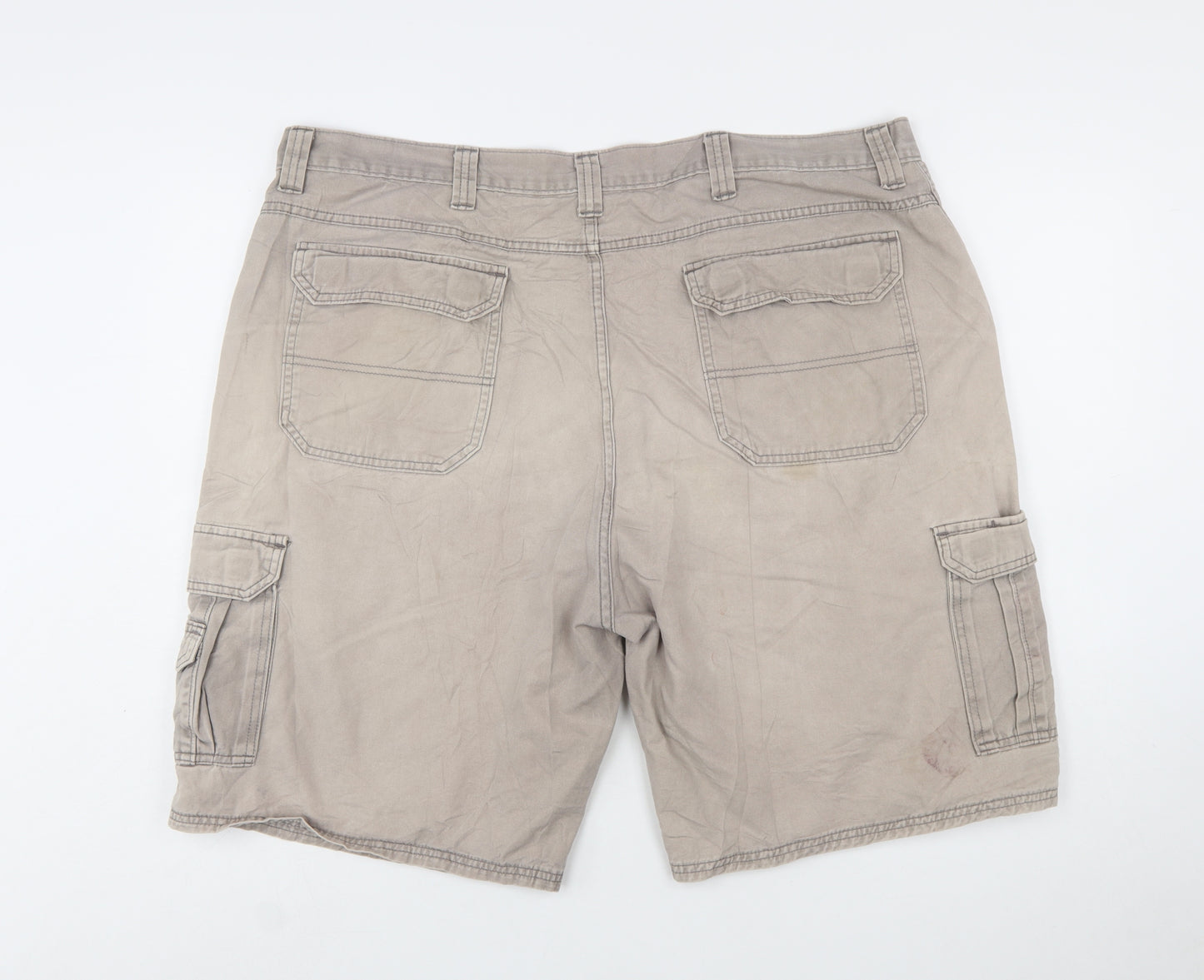 Wrangler Originals Men's Beige Cargo Shorts Size 42 Cotton Canvas