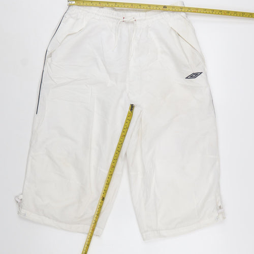 Umbro Men's White Athletic Football Shorts Size M Drawstring