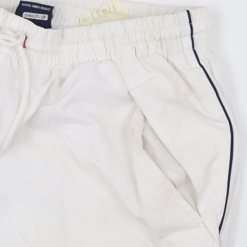 Umbro Men's White Athletic Football Shorts Size M Drawstring