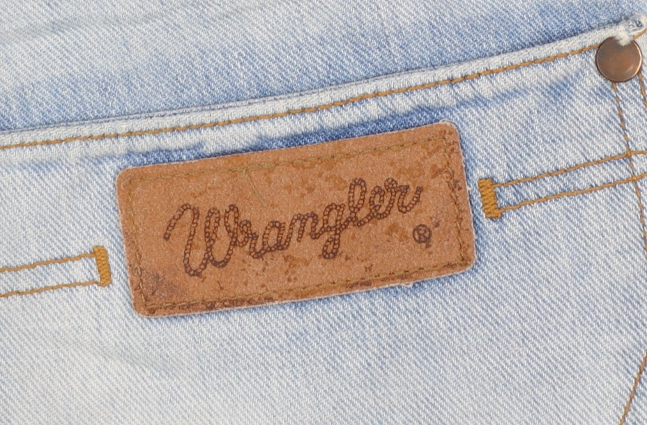 Wrangler Men's Blue Light Wash Straight Jeans W31 L32