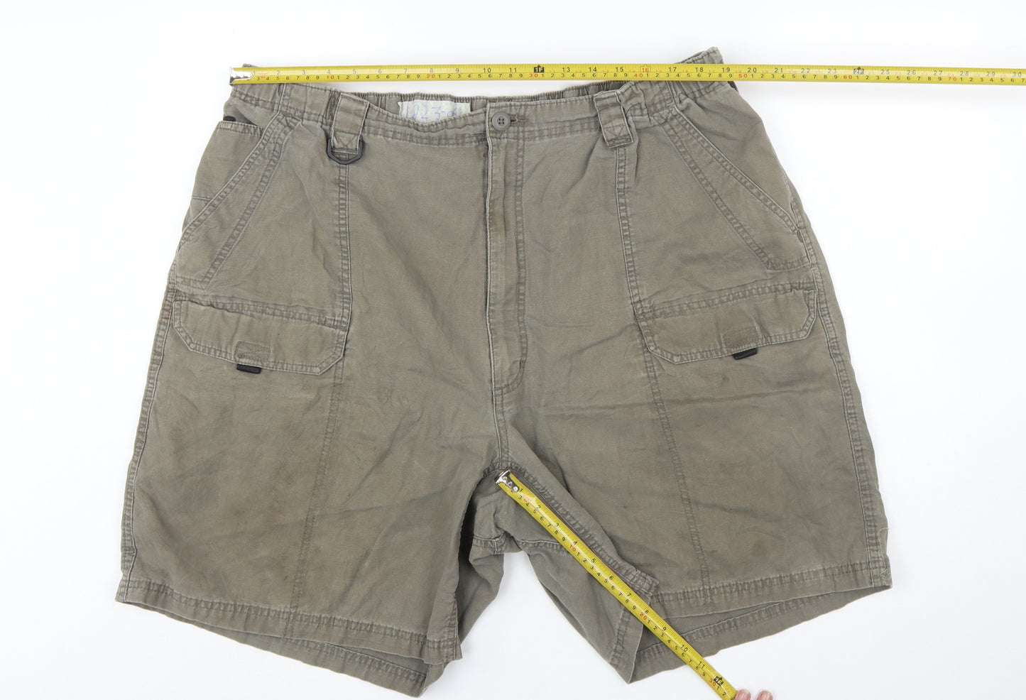 Wrangler Men's Beige Cargo Shorts Size 48 Cotton Casual Workwear