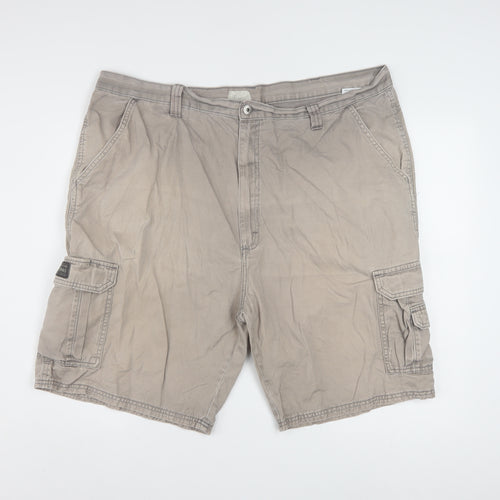 Wrangler Men's Beige Cargo Shorts Size 42 Regular Cotton Workwear