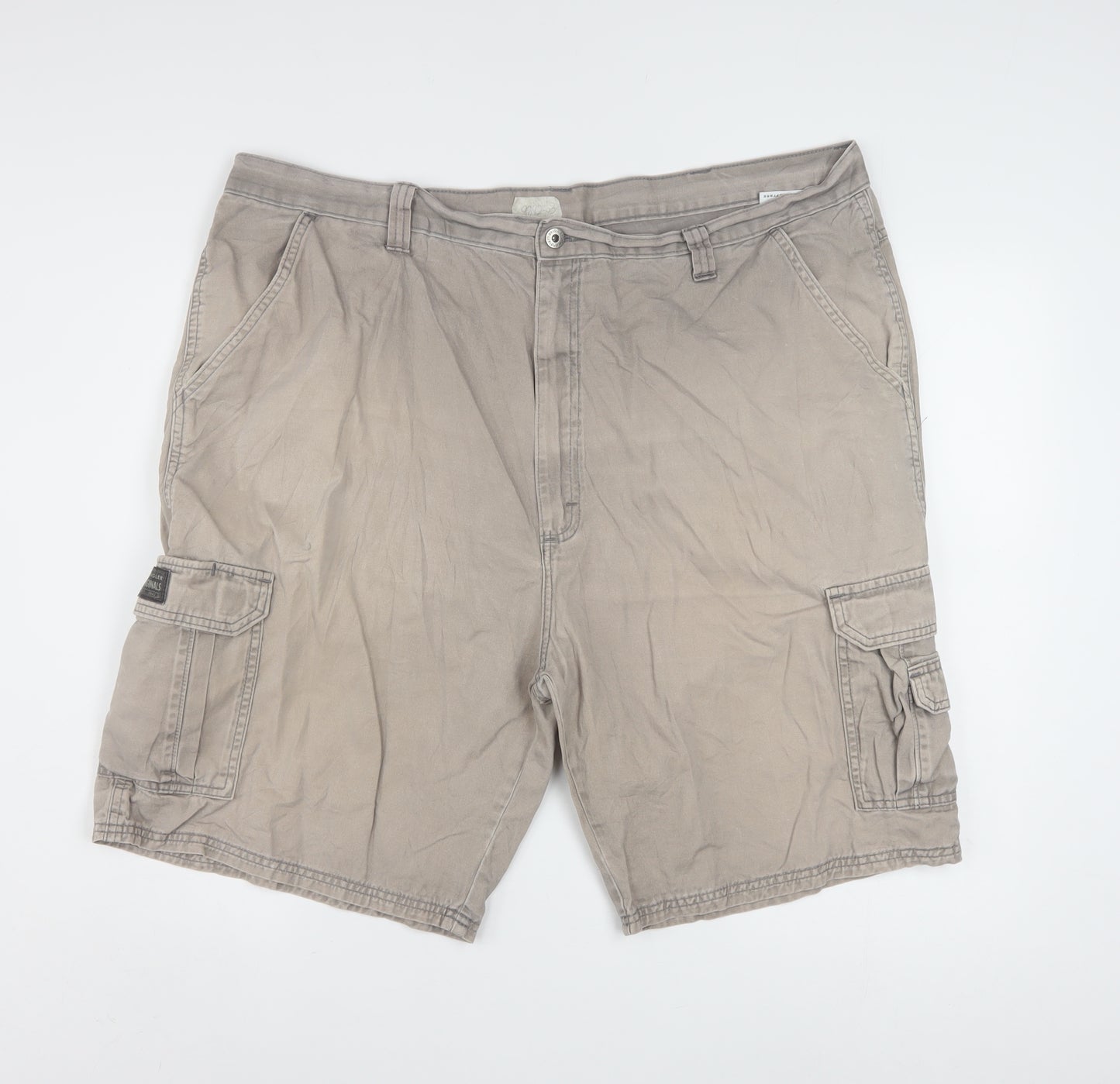 Wrangler Men's Beige Cargo Shorts Size 42 Regular Cotton Workwear
