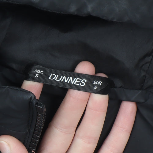 Dunnes Mens Black Hooded Puffer Waistcoat Size S