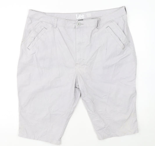 Lee Women’s Grey High Rise Chino Shorts M Regular Fit Heritage