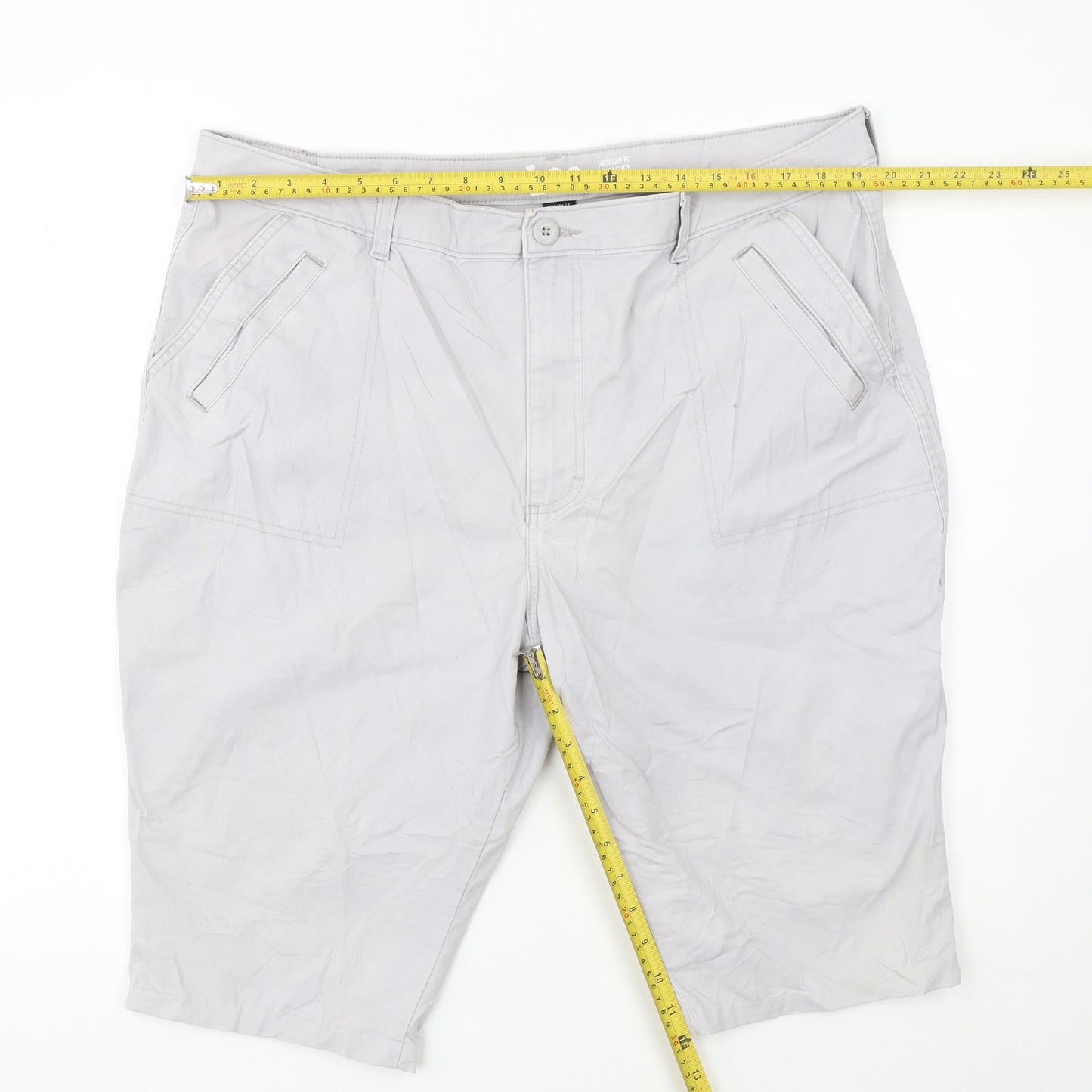 Lee Women’s Grey High Rise Chino Shorts M Regular Fit Heritage