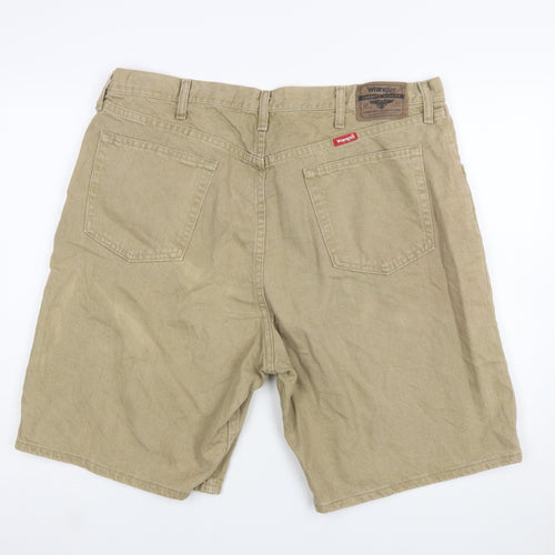 Wrangler Men's Beige Chino Shorts Size 40 Relaxed Fit Denim Cotton