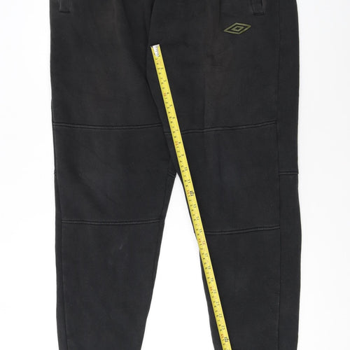 Umbro Men Black XL Jogger Trousers Fleece Lined Tapered Fit