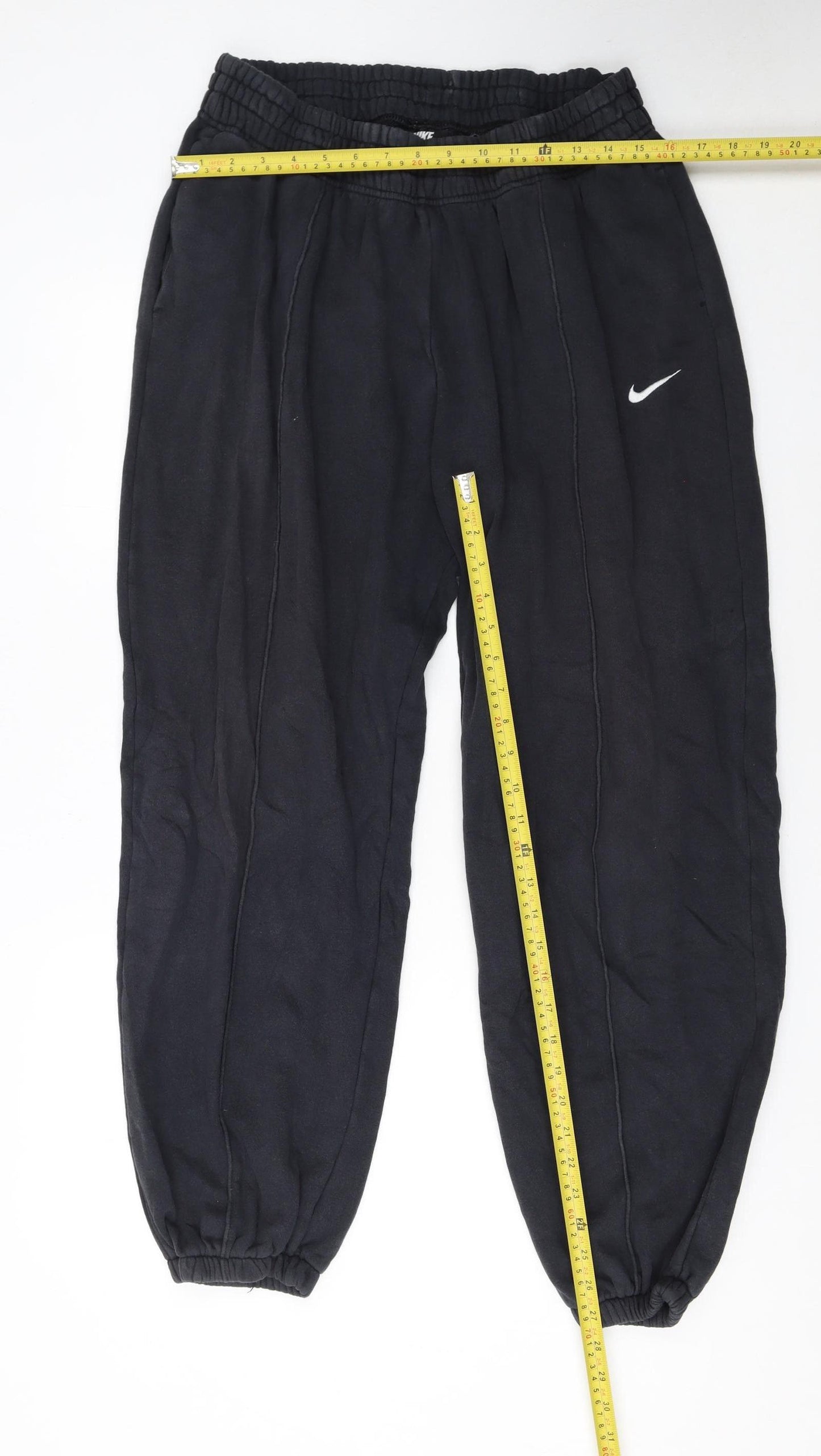 Nike Women’s Black Fleece Sweatpants L Tapered Fit Casualwear