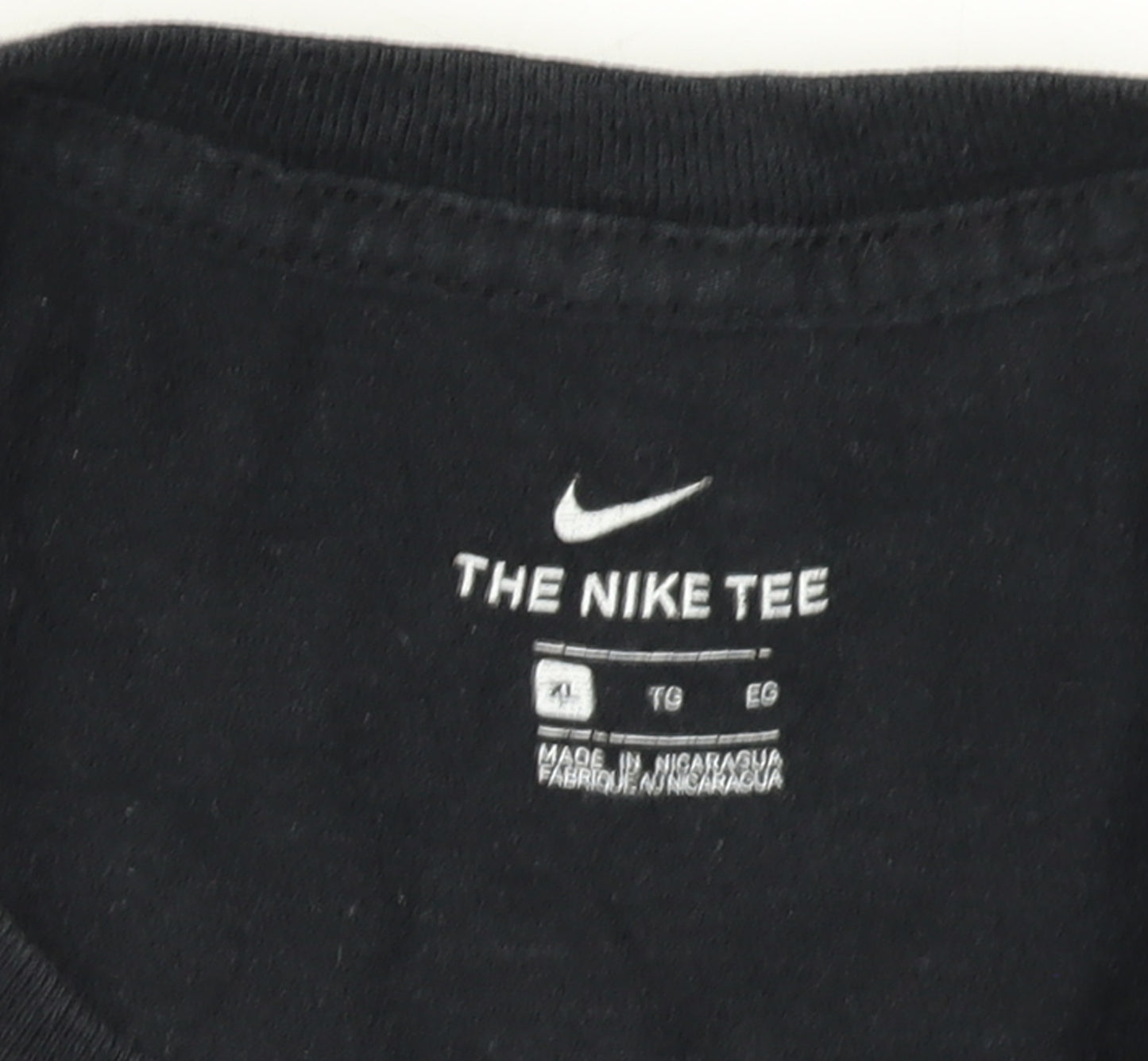 Nike Boys Black XL Graphic T-Shirt Crew Neck Short Sleeve Sports Tee