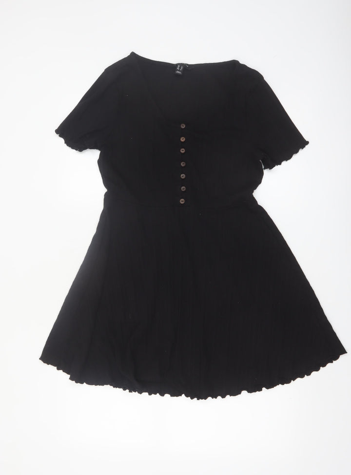 New Look Women Black Size 16 Short Sleeve Skater Dress