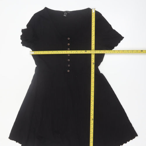 New Look Women Black Size 16 Short Sleeve Skater Dress