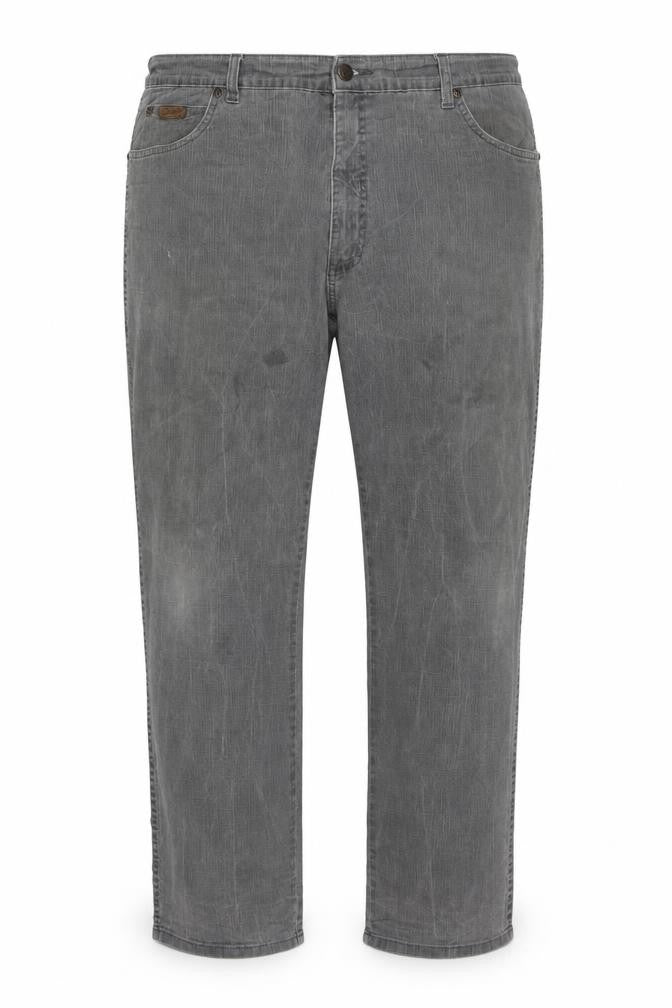 Front view of Wrangler Men's Grey Texas Stretch Straight Jeans W40 L32