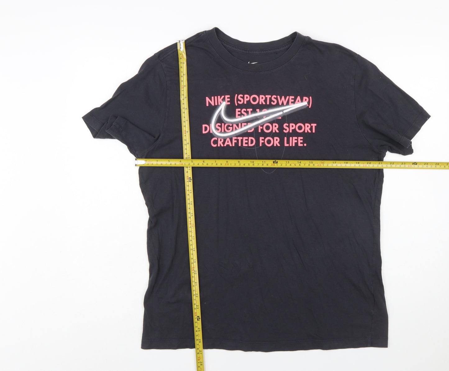 Nike Women's Black Sportswear Graphic T-Shirt Size S
