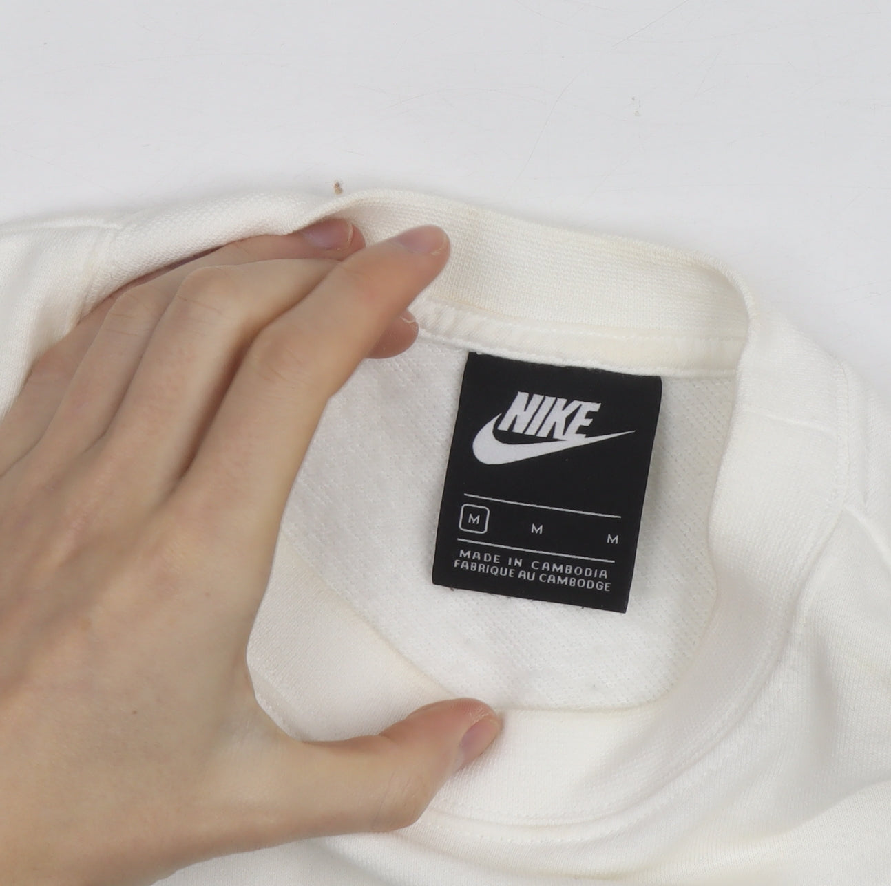 Nike Women's Black & White Crew Neck Pullover Sweatshirt Size M