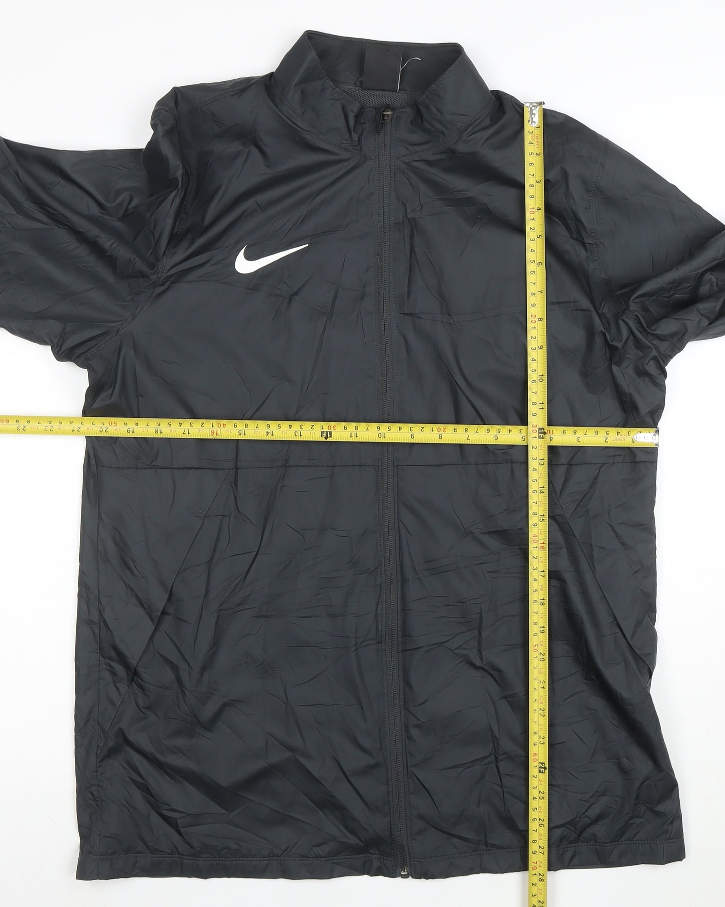 Nike Men's Black L Lightweight Polyester Full Zip Windbreaker Jacket