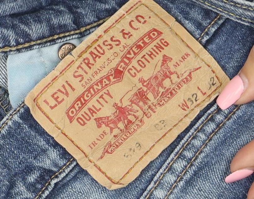 Levi’s Women Blue Flared Jeans Size 12 Regular Denim Mid Rise